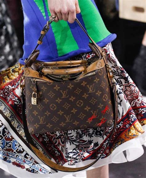 borse louis vuitton con motivi indigini|borse Louis Vuitton.